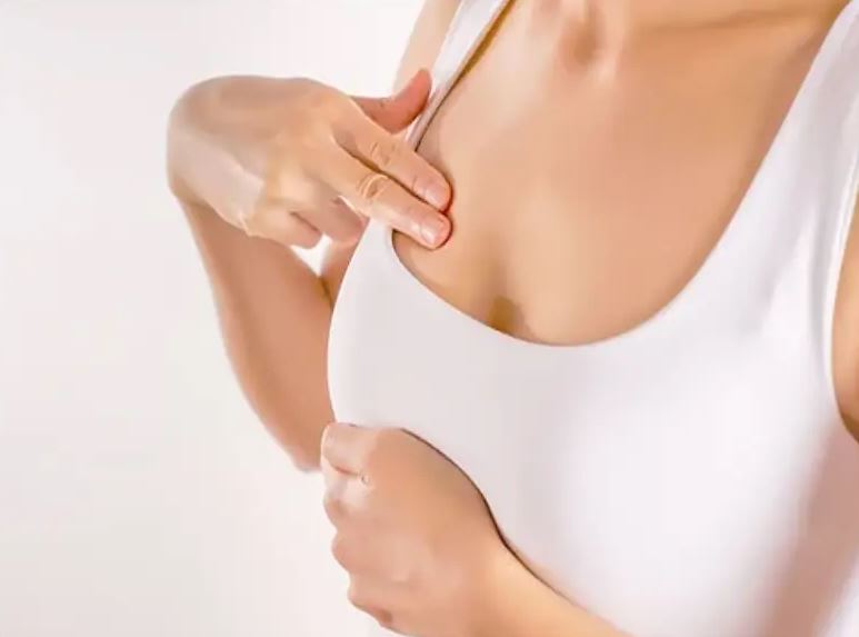 لیفت سینه با برش دوناتی (ماستوپکسی پری‌آرئولار)